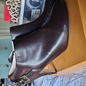 Unisa brown man made  ankle boots in size 9.5